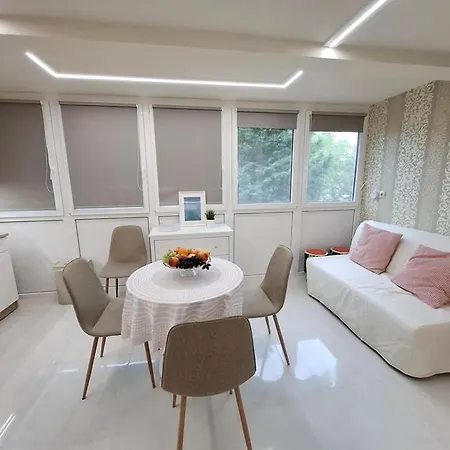 Lelle Апартаменты *