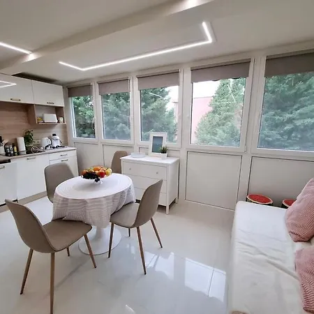 Lelle Апартаменты *